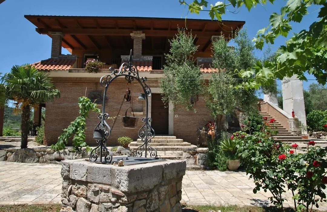Casa Del Cavaliere Con Terrazza E Piscina-1